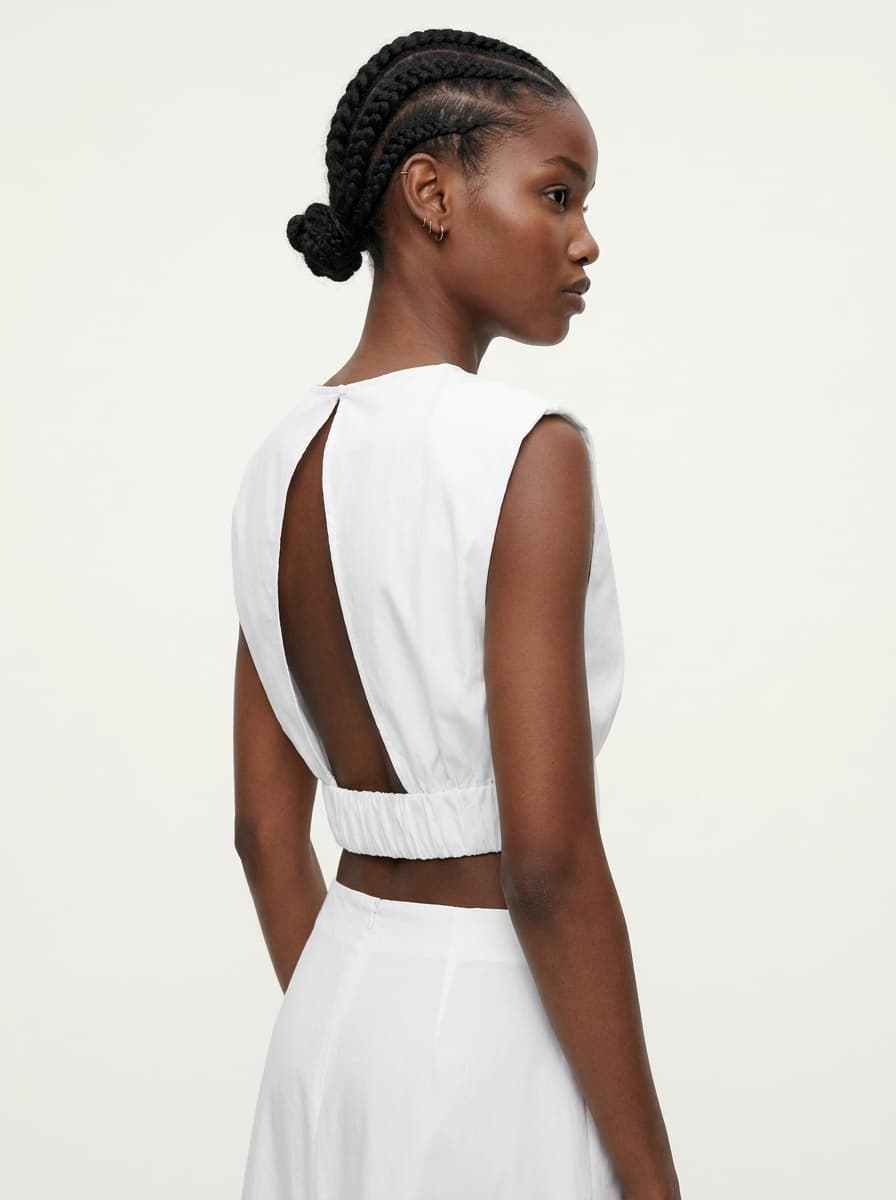 Triangle Cutout Back Cropped Top