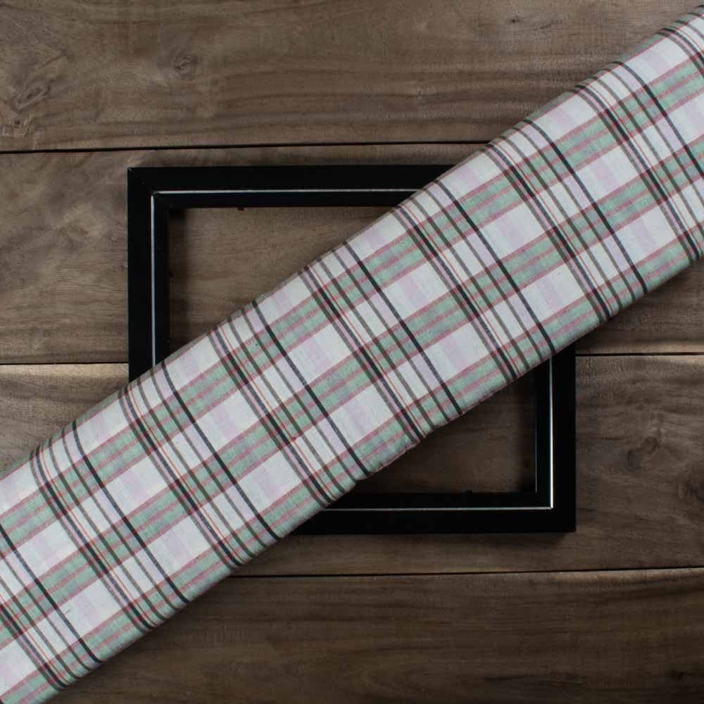 Check Multicolor 97 GSM Pure Cotton Handwoven Fabric 955